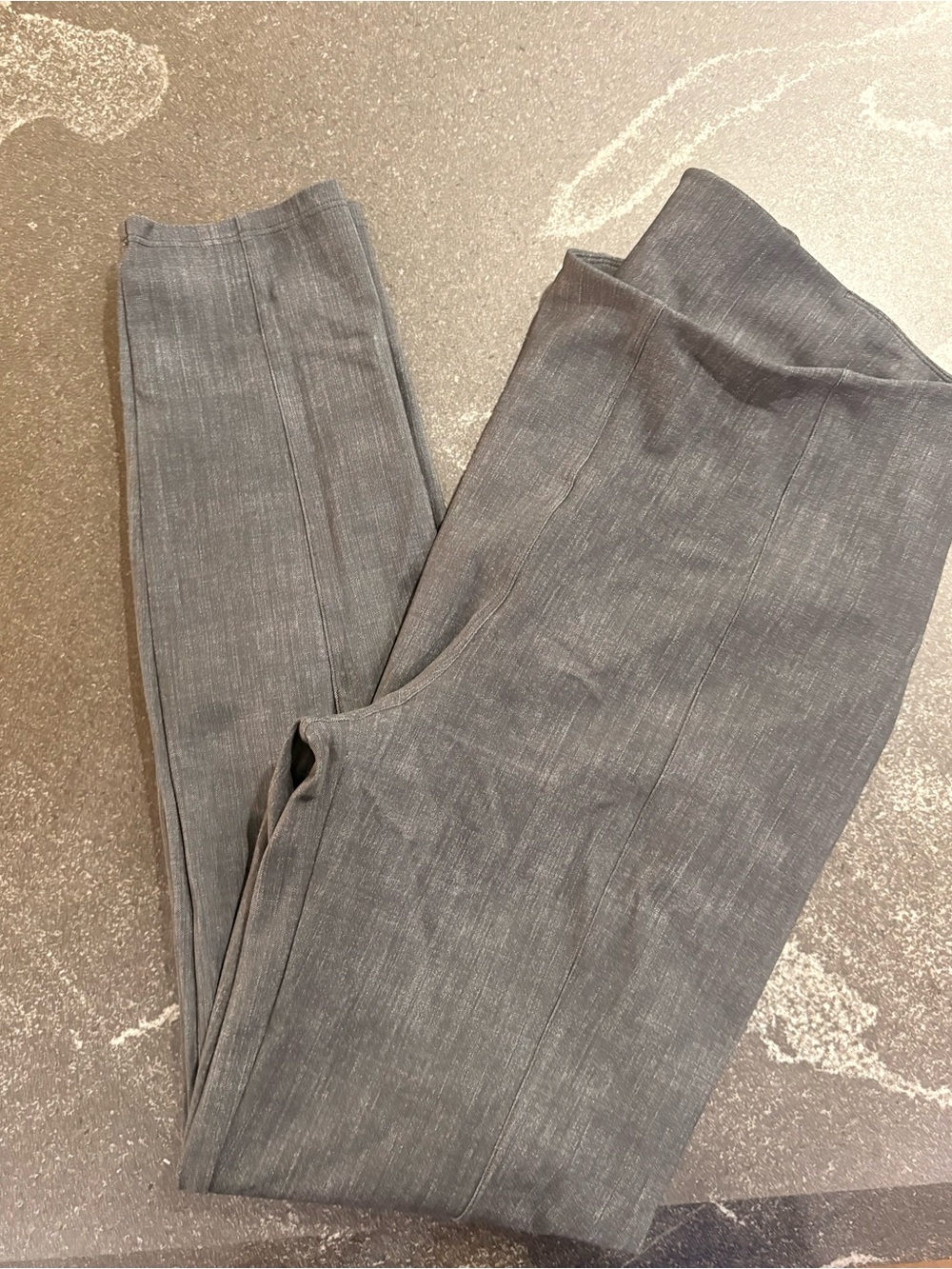 lululemon athletica Heathered Gray Cropped Leggings